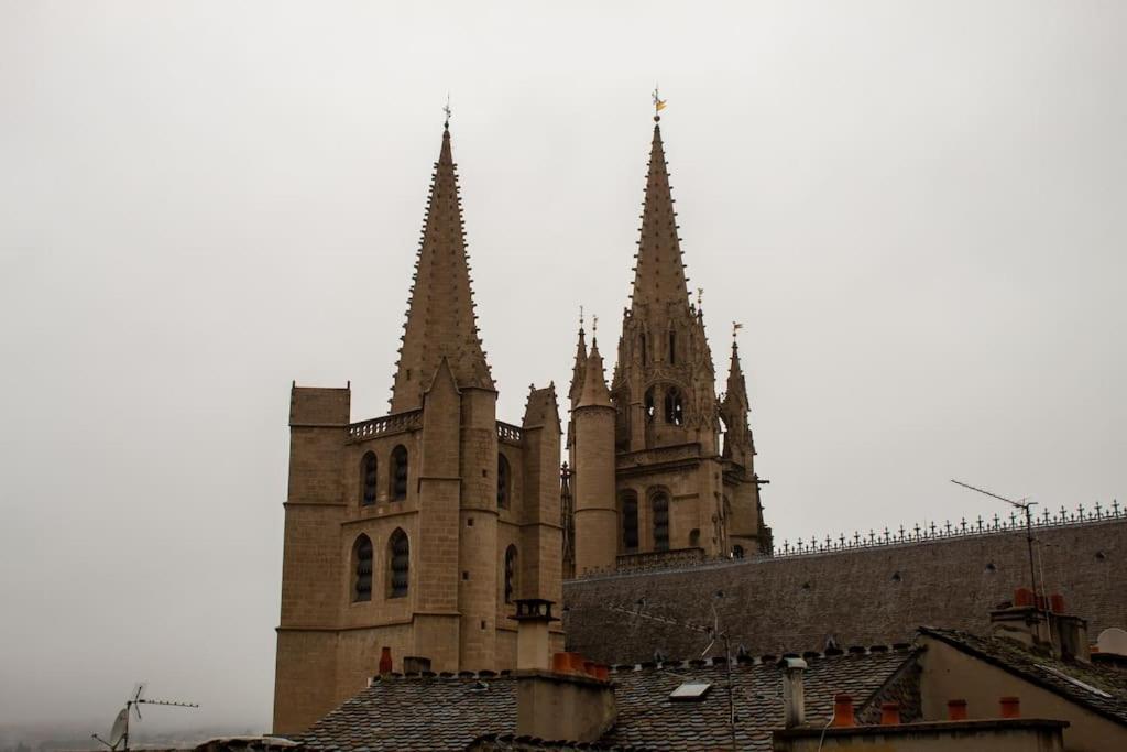 Le Fontaine - Hyper Centre - Vue Cathedrale - Wifi Apartment Манд Екстериор снимка